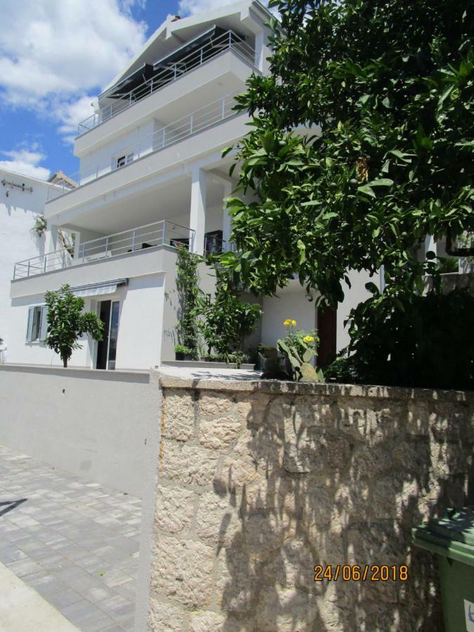 Apartmani Marinovic Подгора Екстериор снимка
